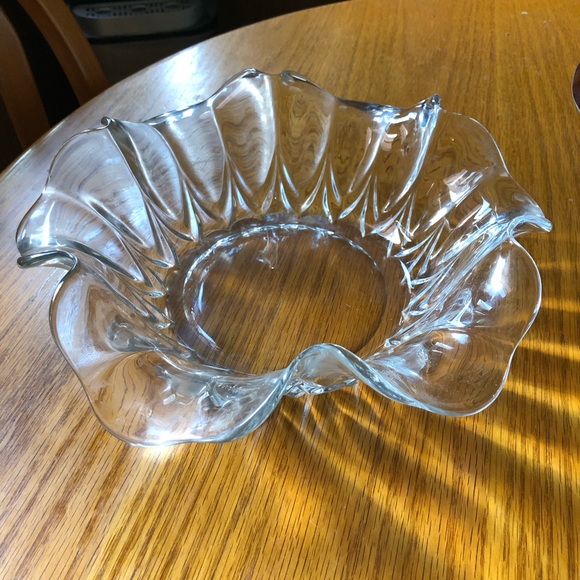 Vintage Other - 1930s New Martinsville Janice Scallop Rim 12” X 3.5” Fruit Bowl-Good Condition